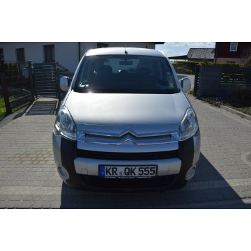Citroen Berlingo  Minivan/Van 2011,  1.6 diesel - Na sprzedaż za 19 400 zł - Majdan Sieniawski - zdjęcie 4