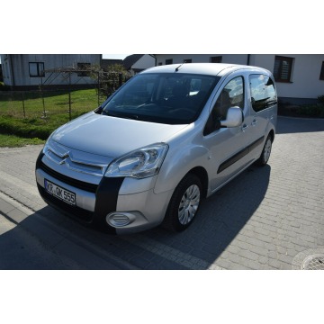 Citroen Berlingo  Minivan/Van 2011,  1.6 diesel - Na sprzedaż za 19 400 zł - Majdan Sieniawski - zdjęcie 6