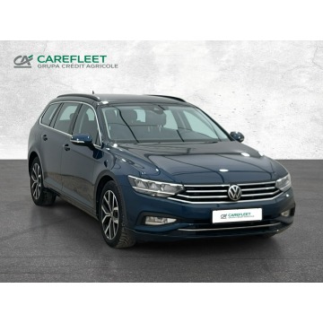 Volkswagen Passat  Kombi 2023,  2.0 diesel, automat - Na sprzedaż za 75 500 zł - Warszawa - zdjęcie 3