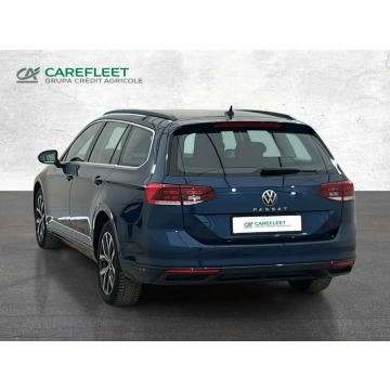 Volkswagen Passat  Kombi 2023,  2.0 diesel, automat - Na sprzedaż za 75 500 zł - Warszawa - zdjęcie 7