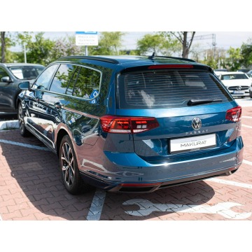 Volkswagen Passat  Kombi 2023,  2.0 diesel, automat - Na sprzedaż za 72 840 zł - Gdynia - zdjęcie 4