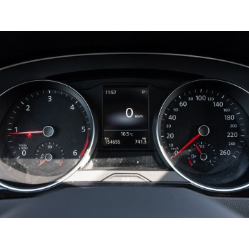 Volkswagen Passat  Kombi 2023,  2.0 diesel, automat - Na sprzedaż za 72 840 zł - Gdynia - zdjęcie 12