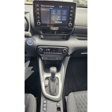 Toyota Yaris  Hatchback 2023,  1.5 hybryda, automat - Na sprzedaż za 77 900 zł - Warszawa - zdjęcie 7