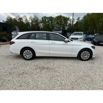 Mercedes - Benz C-klasa  Kombi 2018,  2.0 diesel, automat - Na sprzedaż za 79 900 zł - Pęcice - zdjęcie 5