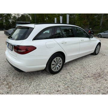 Mercedes - Benz C-klasa  Kombi 2018,  2.0 diesel, automat - Na sprzedaż za 79 900 zł - Pęcice - zdjęcie 7