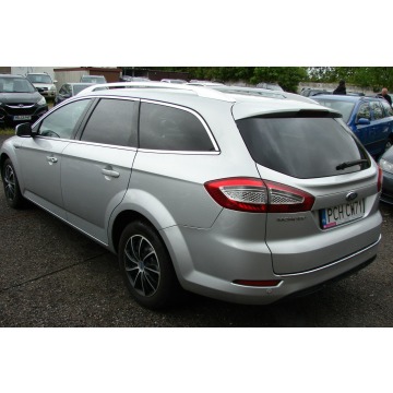 Ford Mondeo 2013,  2.0 diesel, automat - Na sprzedaż za 21 900 zł - Piła - zdjęcie 4