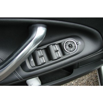 Ford Mondeo 2013,  2.0 diesel, automat - Na sprzedaż za 21 900 zł - Piła - zdjęcie 6