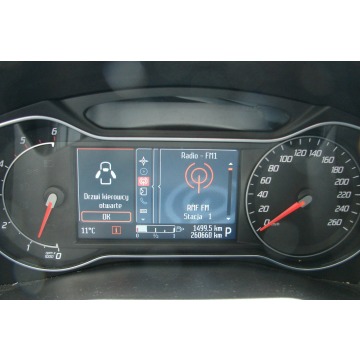 Ford Mondeo 2013,  2.0 diesel, automat - Na sprzedaż za 21 900 zł - Piła - zdjęcie 9