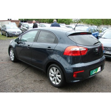 Kia Rio  Hatchback 2015,  1.4 benzyna - Na sprzedaż za 29 900 zł - Piła - zdjęcie 4