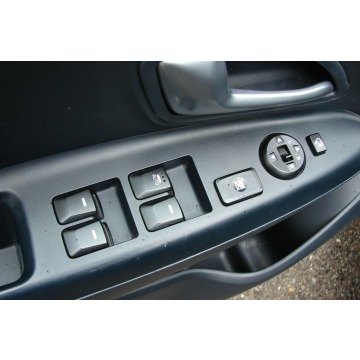 Kia Rio  Hatchback 2015,  1.4 benzyna - Na sprzedaż za 29 900 zł - Piła - zdjęcie 7