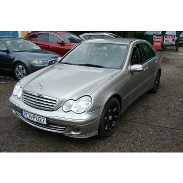 Mercedes C 220 - 2,2 CDI 136 KM