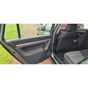 Opel Vectra 2004,  1.8 benzyna+LPG - Na sprzedaż za 8 800,00 zł - Paproć - zdjęcie 12