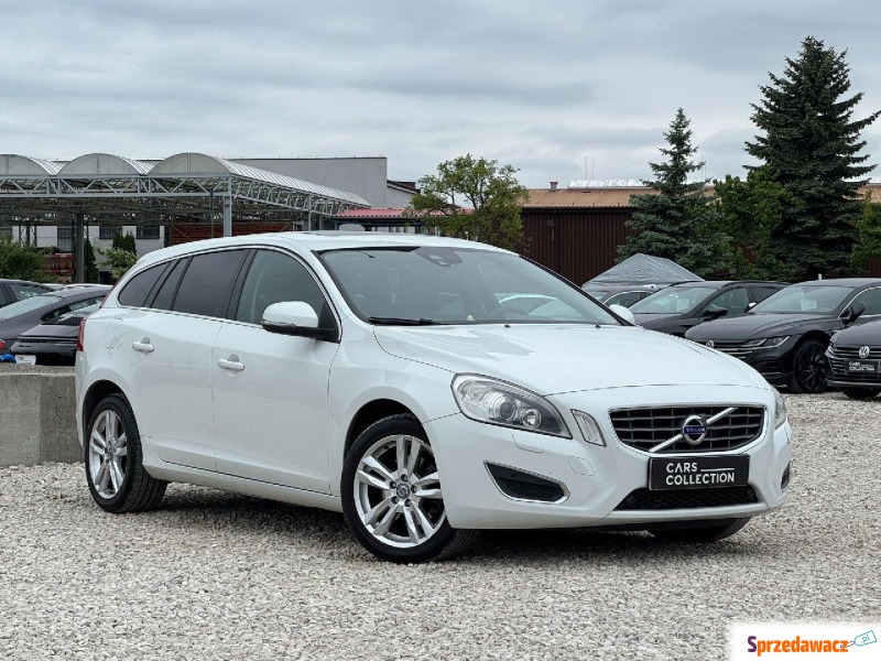 Volvo V60  Kombi 2011,  1.6 benzyna, automat - Na sprzedaż za 28 500 zł - Michałowice-Wieś