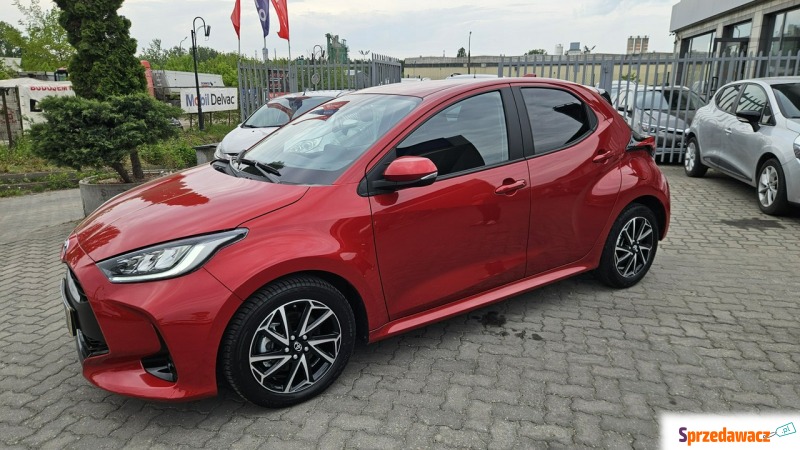 Toyota Yaris  Hatchback 2023,  1.5 hybryda, automat - Na sprzedaż za 77 900 zł - Warszawa