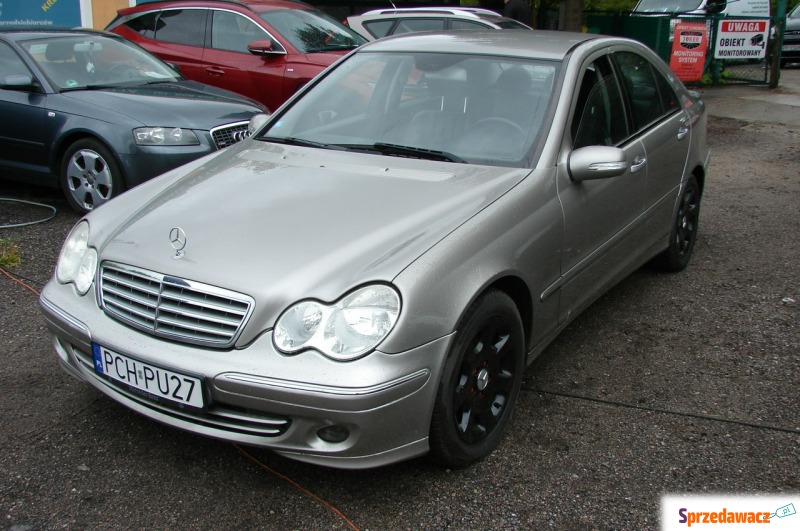 Mercedes - Benz C-klasa  Sedan/Limuzyna 2006,  2.2 diesel - Na sprzedaż za 17 900 zł - Piła