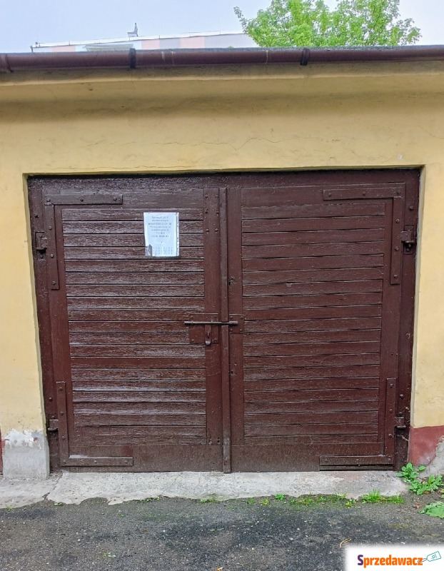Sprzedam garaż przy ul. 3 Maja - Sprzedam garaż, parking - Dąbrowa Górnicza