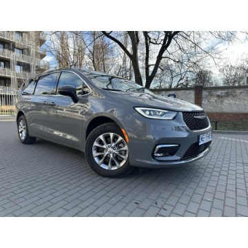 Chrysler Pacifica  Minivan/Van 2023,  3.6 benzyna, automat - Na sprzedaż za 150 000 zł - Warszawa - zdjęcie 2