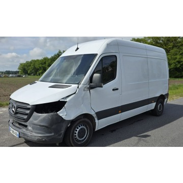 Mercedes - Benz Sprinter 2022,  2.0 diesel - Na sprzedaż za 55 999 zł - Pleszew - zdjęcie 9