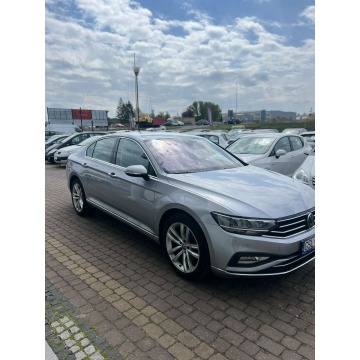 Volkswagen Passat  Sedan/Limuzyna 2020,  2.0 diesel, automat - Na sprzedaż za 79 900 zł - Słupsk - zdjęcie 2