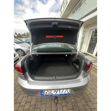 Volkswagen Passat  Sedan/Limuzyna 2020,  2.0 diesel, automat - Na sprzedaż za 79 900 zł - Słupsk - zdjęcie 5