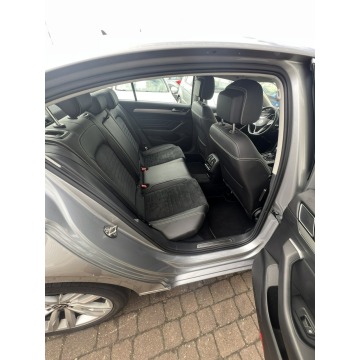Volkswagen Passat  Sedan/Limuzyna 2020,  2.0 diesel, automat - Na sprzedaż za 79 900 zł - Słupsk - zdjęcie 8