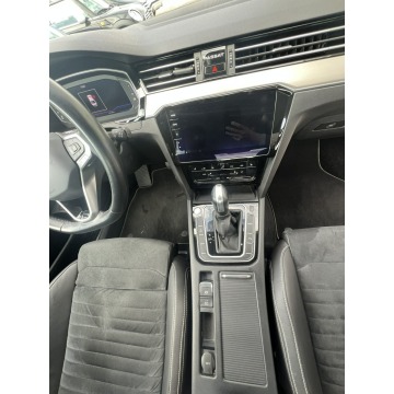 Volkswagen Passat  Sedan/Limuzyna 2020,  2.0 diesel, automat - Na sprzedaż za 79 900 zł - Słupsk - zdjęcie 12