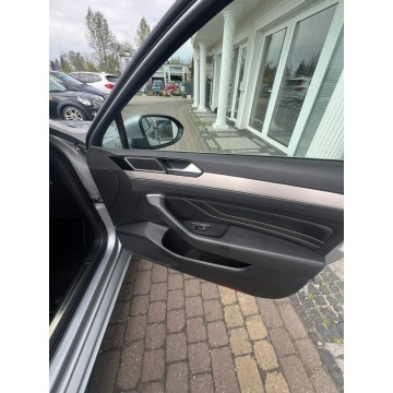 Volkswagen Passat  Sedan/Limuzyna 2020,  2.0 diesel, automat - Na sprzedaż za 79 900 zł - Słupsk - zdjęcie 11