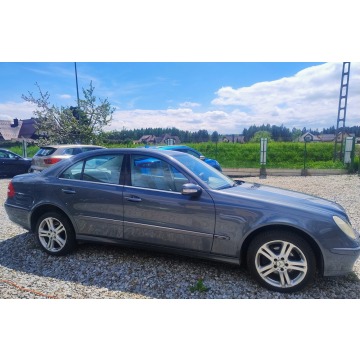 Mercedes - Benz E-klasa  Sedan/Limuzyna 2006,  3.5 benzyna+LPG, automat - Na sprzedaż za 16 900 zł - Harklowa - zdjęcie 4