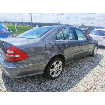 Mercedes - Benz E-klasa  Sedan/Limuzyna 2006,  3.5 benzyna+LPG, automat - Na sprzedaż za 16 900 zł - Harklowa - zdjęcie 5