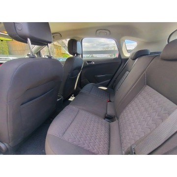 Opel Astra  Hatchback 2013,  1.6 benzyna - Na sprzedaż za 20 600 zł - Harklowa - zdjęcie 9