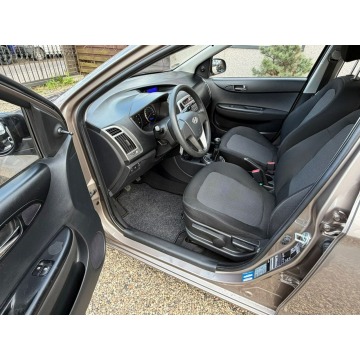 Hyundai i20  Liftback 2013,  1.2 benzyna - Na sprzedaż za 20 900 zł - Ruda Śląska - zdjęcie 8
