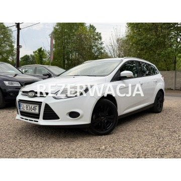 Ford Focus - * Benzyna 1.6 - Zwykły 105 KM * Android Radio * Grzane fotele i Szyba