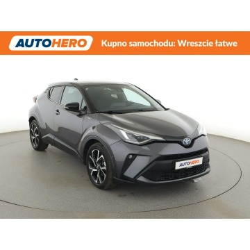 Toyota C-HR  SUV 2020,  2.0 hybryda, automat - Na sprzedaż za 88 200 zł - Warszawa - zdjęcie 10