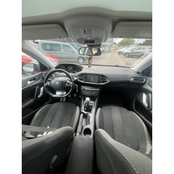 Peugeot 308 2019,  1.6 diesel - Na sprzedaż za 27 900 zł - Słupsk - zdjęcie 8