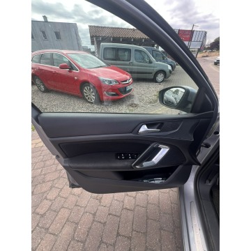 Peugeot 308 2019,  1.6 diesel - Na sprzedaż za 27 900 zł - Słupsk - zdjęcie 11