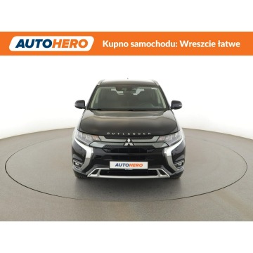 Mitsubishi Outlander  SUV 2020,  2.4 hybryda, automat - Na sprzedaż za 74 900 zł - Warszawa - zdjęcie 12