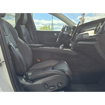 Volvo   SUV 2026,  2.0 hybryda, automat - Na sprzedaż za 279 900 zł - Tychy - zdjęcie 11