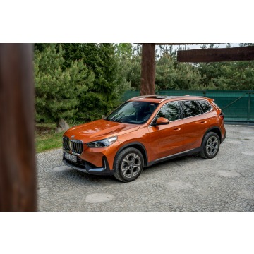 BMW X1  SUV 2022,  2.0 benzyna, automat - Na sprzedaż za 127 777 zł - Ropczyce - zdjęcie 3