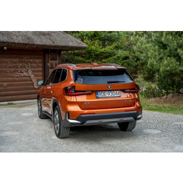 BMW X1  SUV 2022,  2.0 benzyna, automat - Na sprzedaż za 127 777 zł - Ropczyce - zdjęcie 11