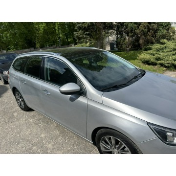 Peugeot 308  Kombi 2015,  1.6 diesel - Na sprzedaż za 23 800 zł - Wejherowo - zdjęcie 4