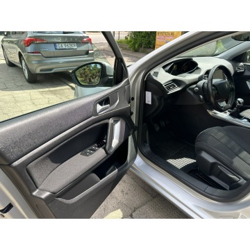 Peugeot 308  Kombi 2015,  1.6 diesel - Na sprzedaż za 23 800 zł - Wejherowo - zdjęcie 9