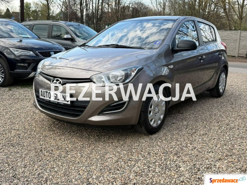 Hyundai i20  Liftback 2013,  1.2 benzyna - Na sprzedaż za 20 900 zł - Ruda Śląska