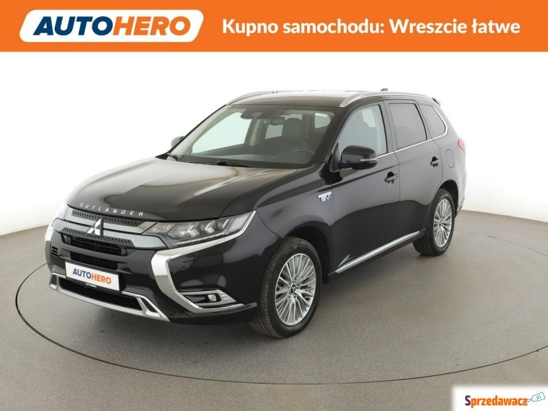 Mitsubishi Outlander  SUV 2020,  2.4 hybryda, automat - Na sprzedaż za 74 900 zł - Warszawa