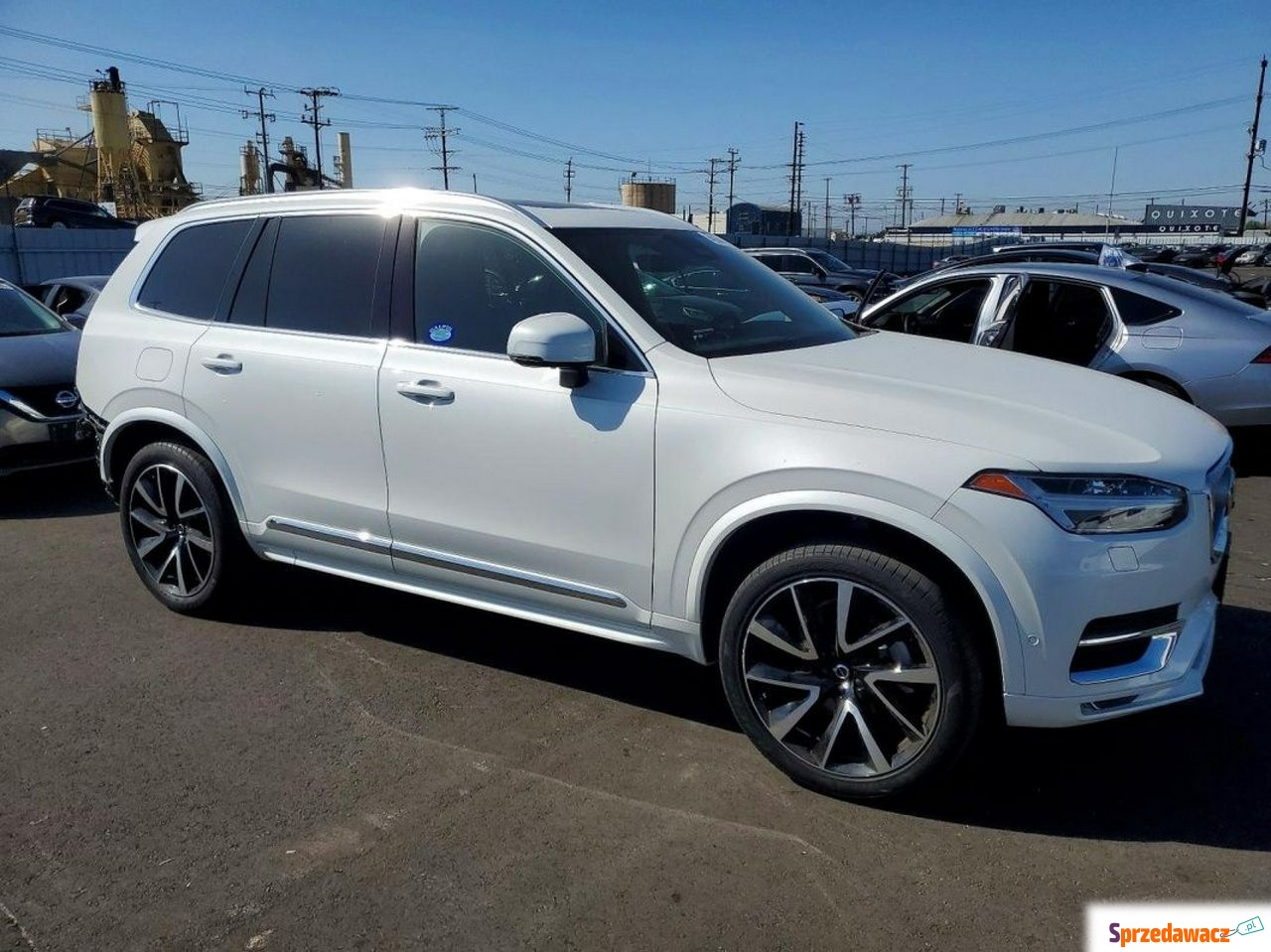 Volvo XC 90 - / 4x4 / niski pr...