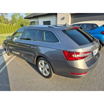 Skoda Superb 2022,  2.0 diesel, automat - Na sprzedaż za 82 900 zł - Drelów - zdjęcie 4