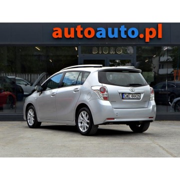 Toyota Verso  Minivan/Van 2010,  1.8 benzyna - Na sprzedaż za 24 900 zł - Warszawa - zdjęcie 4
