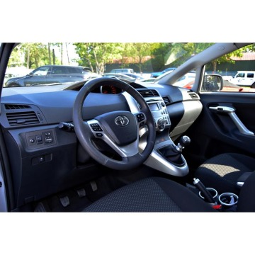 Toyota Verso  Minivan/Van 2010,  1.8 benzyna - Na sprzedaż za 24 900 zł - Warszawa - zdjęcie 7