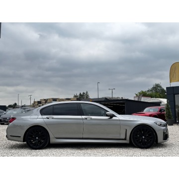 BMW Seria 7  Sedan/Limuzyna 2021,  3.0 benzyna, automat - Na sprzedaż za 219 900 zł - Michałowice-Wieś - zdjęcie 3