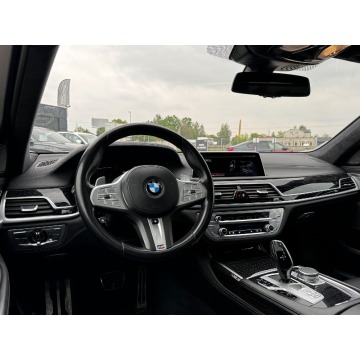 BMW Seria 7  Sedan/Limuzyna 2021,  3.0 benzyna, automat - Na sprzedaż za 219 900 zł - Michałowice-Wieś - zdjęcie 12