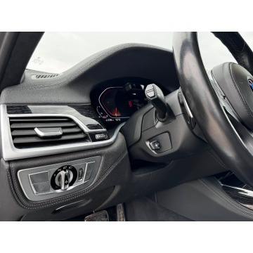 BMW Seria 7  Sedan/Limuzyna 2021,  3.0 benzyna, automat - Na sprzedaż za 219 900 zł - Michałowice-Wieś - zdjęcie 10